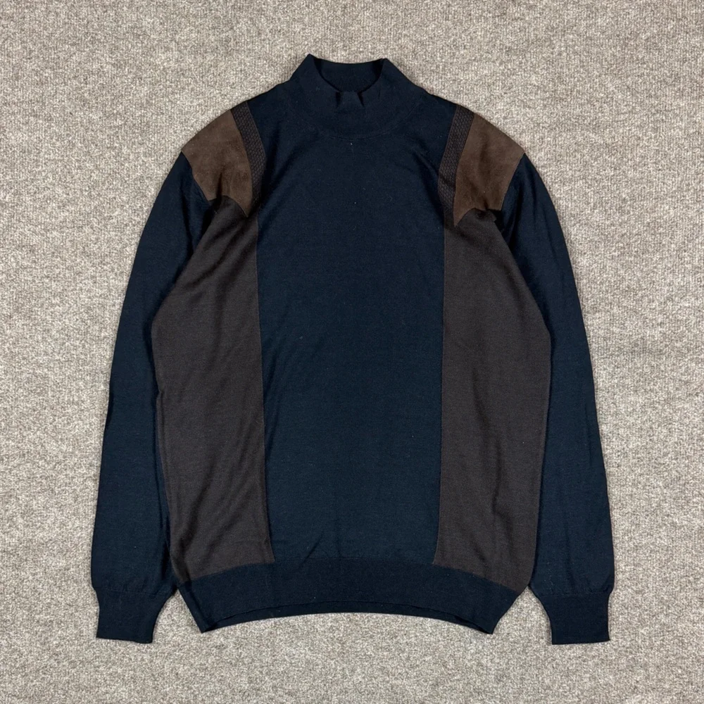 Navy Mock Neck Merino Wool Lightweight Sweater Men’s Large Suede Shoulder Patch